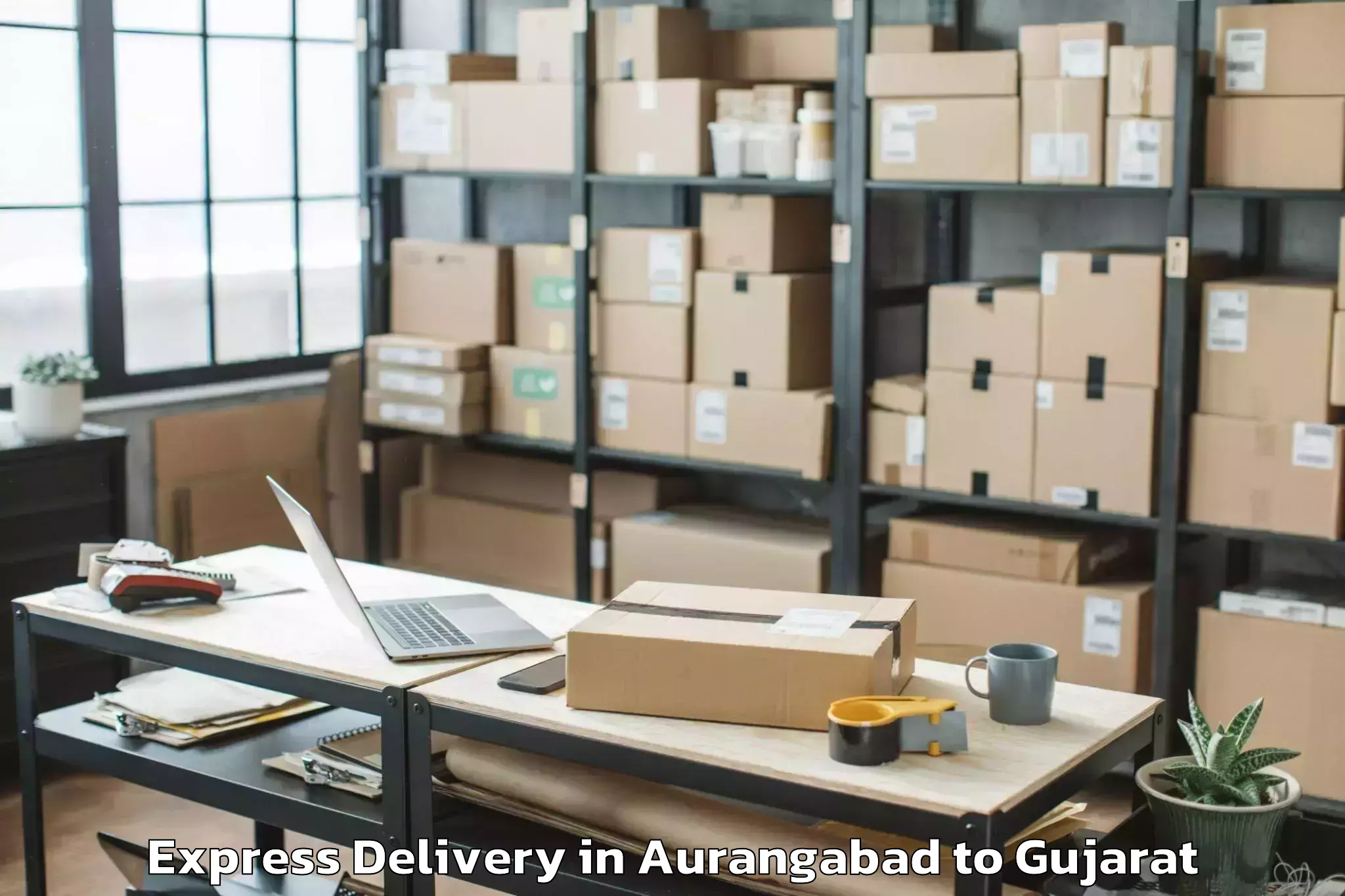 Reliable Aurangabad to Jhalod Express Delivery